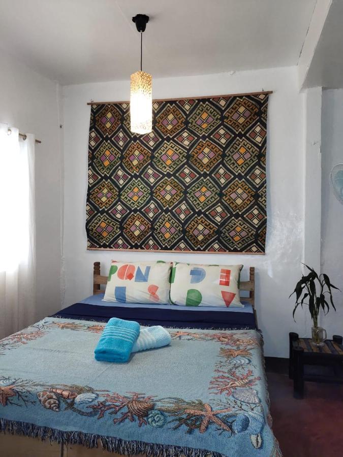 Purple Homestay Hillside Coron Exterior photo